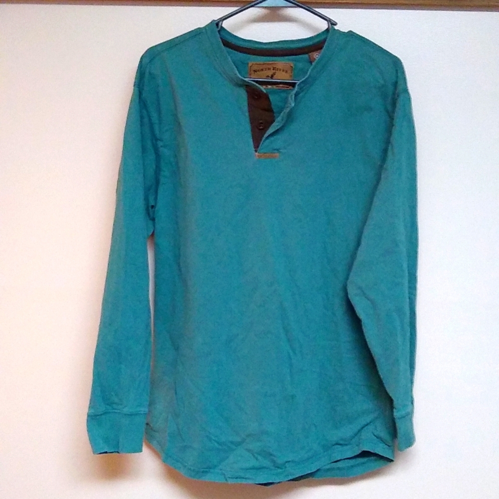 Teal long sleeve cotton shirt with 2 buttons